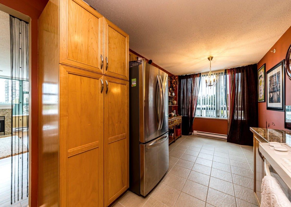 #301 - 4388 Buchanan St., Burnaby, BC, V5C 6R8