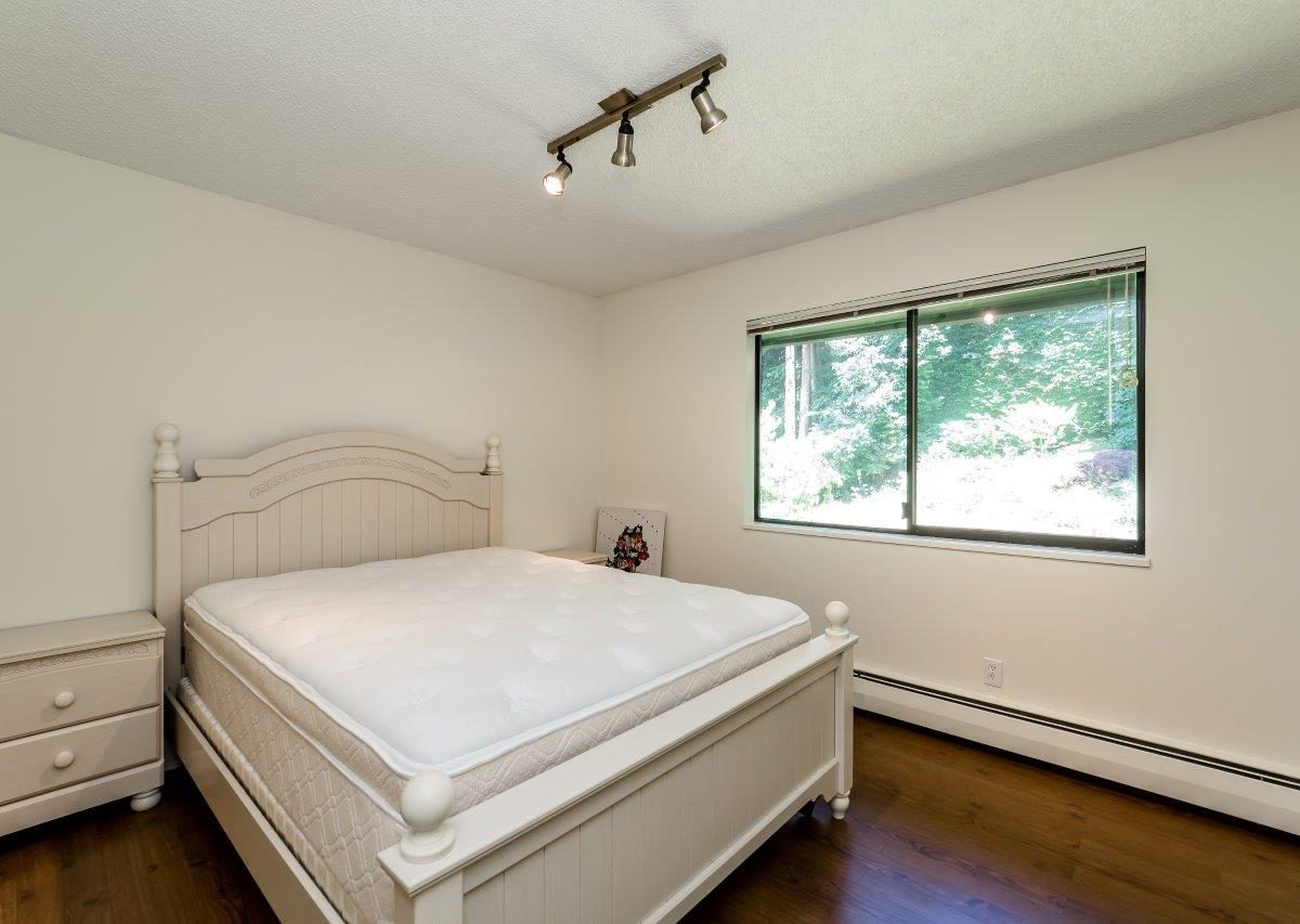 1375 Tyrol Road, West Vancouver BC V7S 2L5