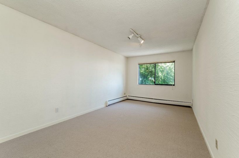 1375 Tyrol Road, West Vancouver BC V7S 2L5