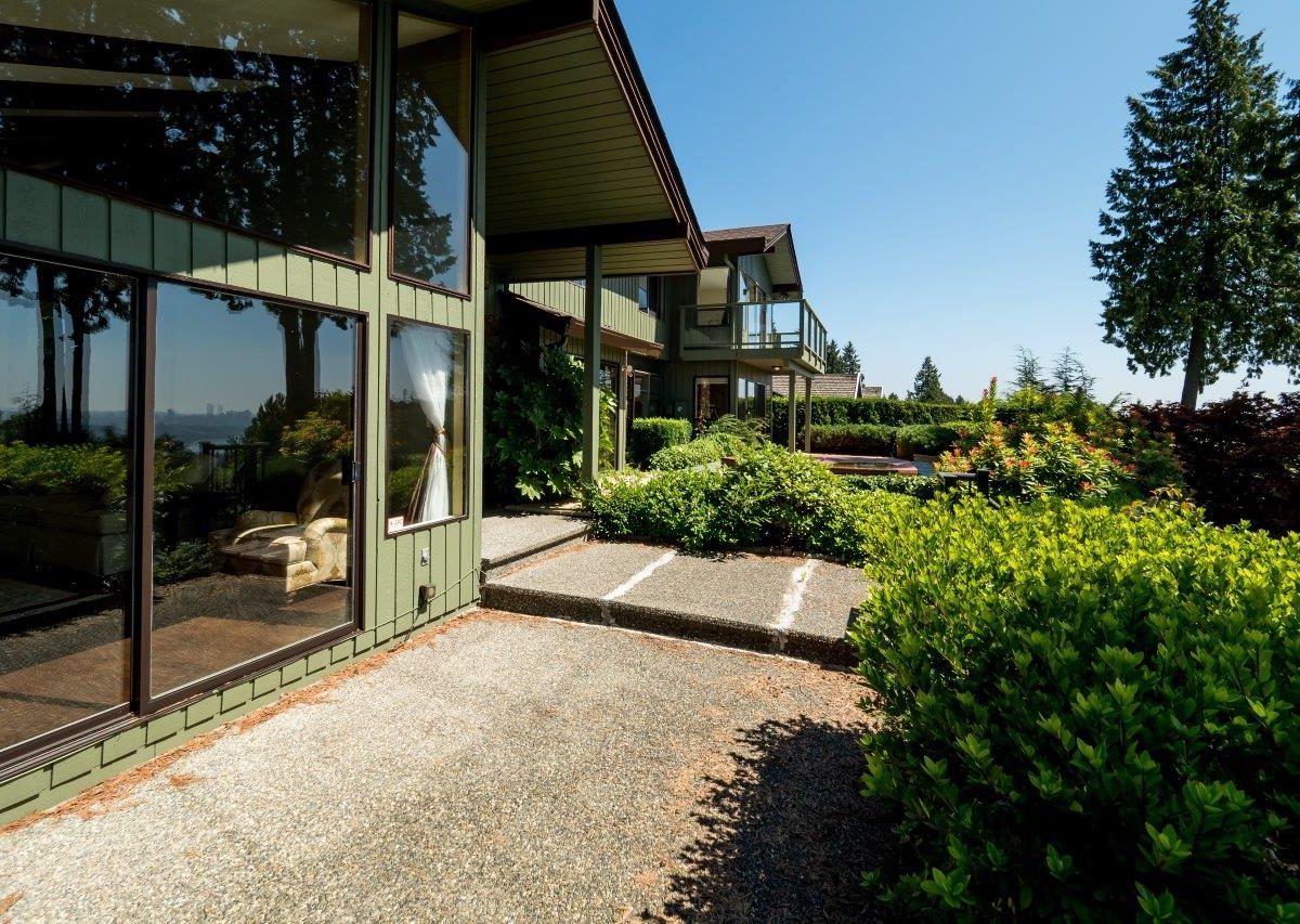1375 Tyrol Road, West Vancouver BC V7S 2L5