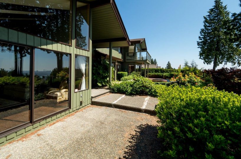 1375 Tyrol Road, West Vancouver BC V7S 2L5