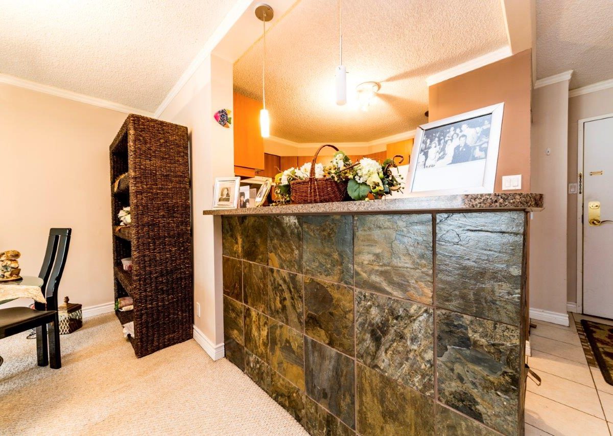 #805 - 2024 Fullerton Ave., North Vancouver, V7P 3G4