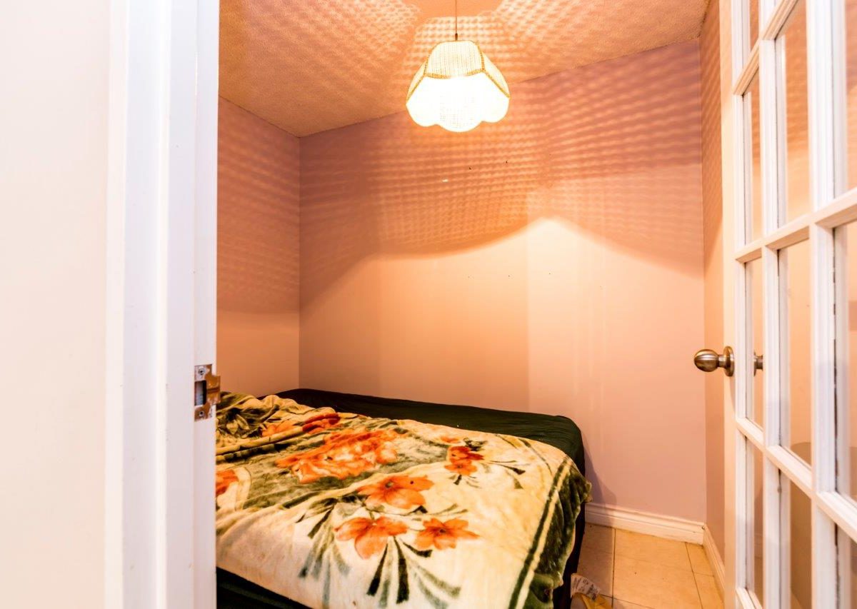 #805 - 2024 Fullerton Ave., North Vancouver, V7P 3G4