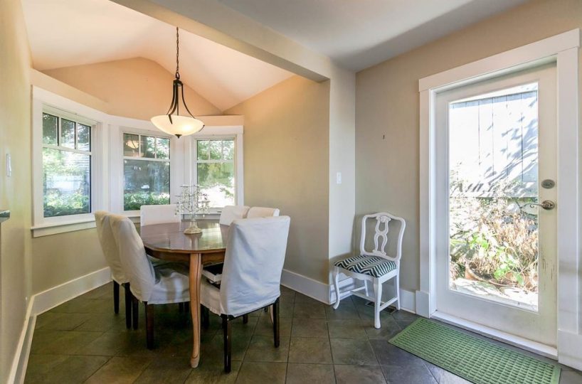 2631 Marine Drive, West Vancouver BC V7V 1L5