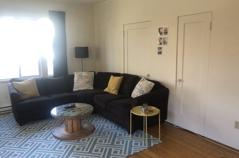 #206 - 2191 1st Avenue West, Vancouver BC V6K 1E7