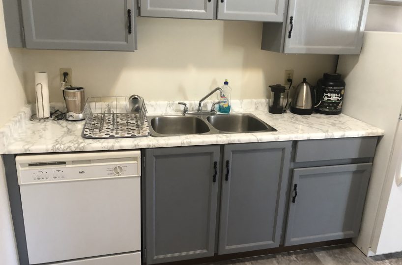 #206 - 2191 1st Avenue West, Vancouver BC V6K 1E7