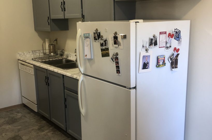 #206 - 2191 1st Avenue West, Vancouver BC V6K 1E7