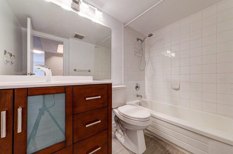 #1907 - 2008 Fullerton Ave, North Vancouver, V7P 3G7