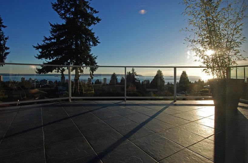 2160 Nelson Avenue, West Vancouver BC V7V 2P7