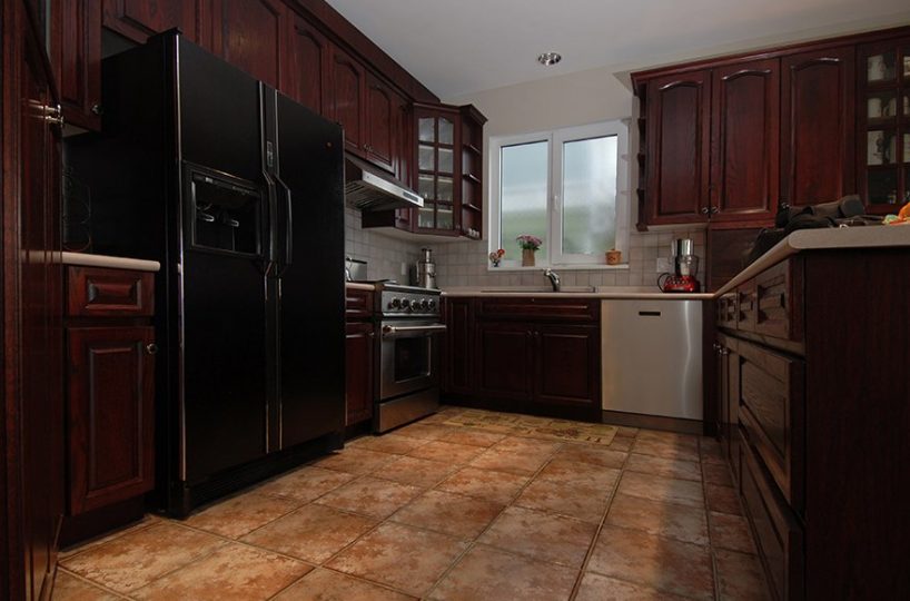2160 Nelson Avenue, West Vancouver BC V7V 2P7