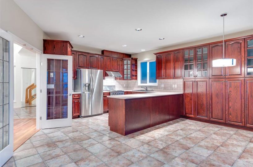 2160 Nelson Avenue, West Vancouver BC V7V 2P7