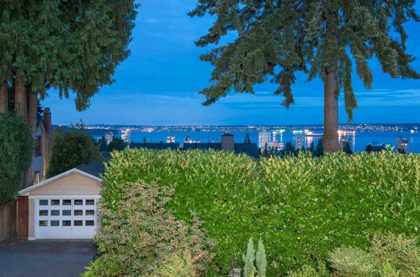 2160 Nelson Avenue, West Vancouver BC V7V 2P7