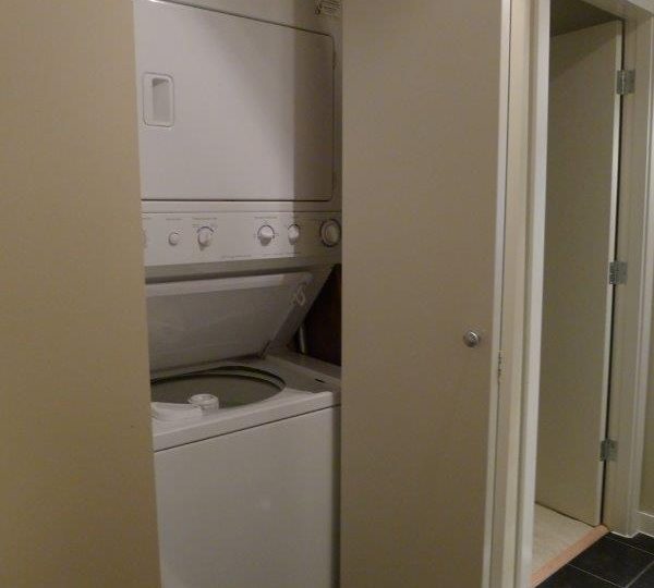 #1426 - 938 Smithe Street, Vancouver BC V6Z 3H8