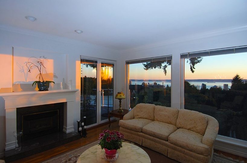 2160 Nelson Avenue, West Vancouver BC V7V 2P7