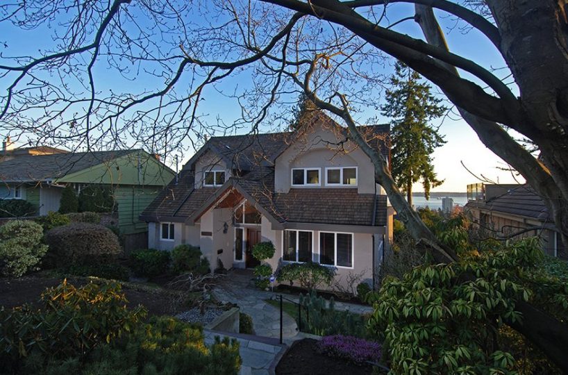 2160 Nelson Avenue, West Vancouver BC V7V 2P7