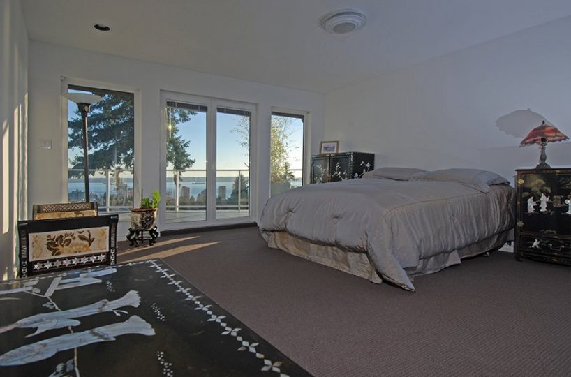 2160 Nelson Avenue, West Vancouver BC V7V 2P7