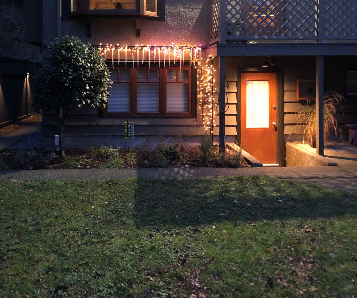 Garden Suite - 615 23rd Street West, North Vancouver BC V7M 2C2