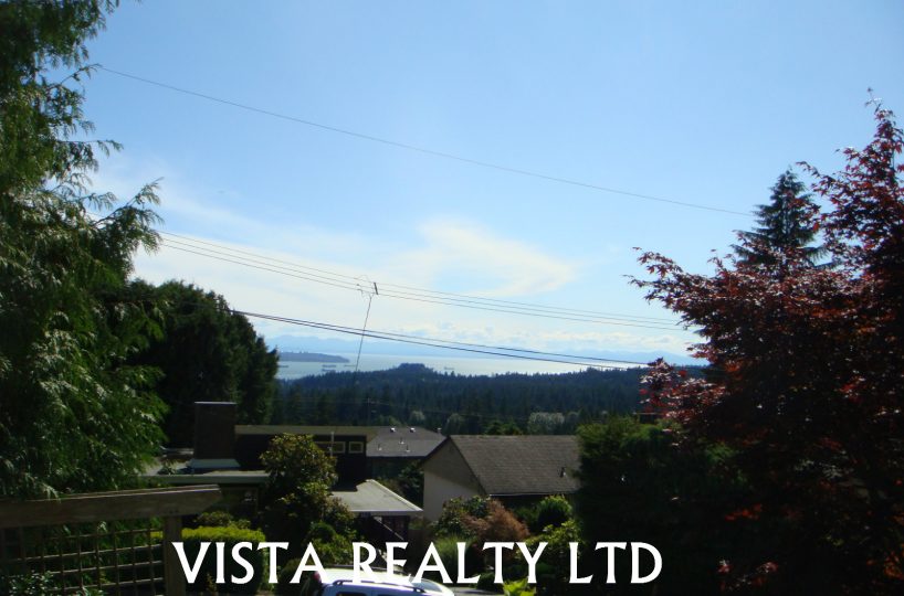 660 Blueridge Avenue, North Vancouver BC V7R 2J3