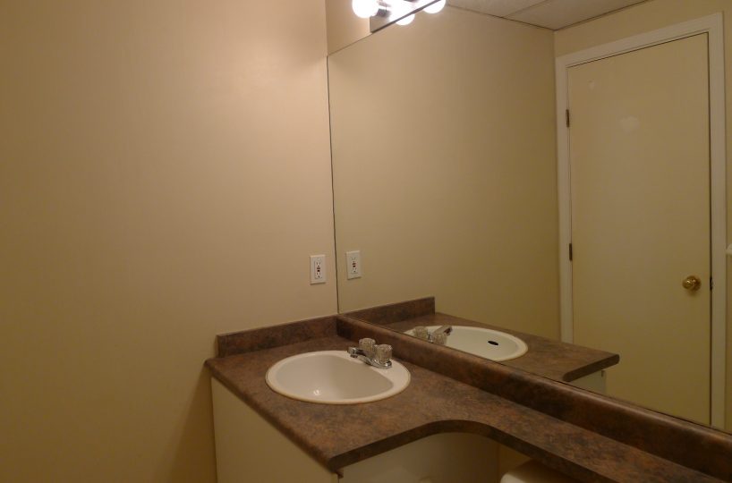 660 Blueridge Avenue, North Vancouver BC V7R 2J3