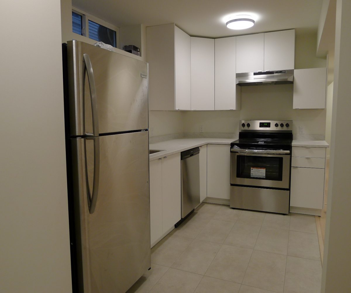Suite - 2105 Philip Avenue, North Vancouver BC V7P 2W5