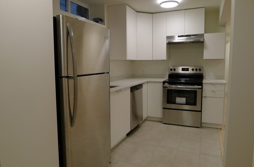 Suite - 2105 Philip Avenue, North Vancouver BC V7P 2W5
