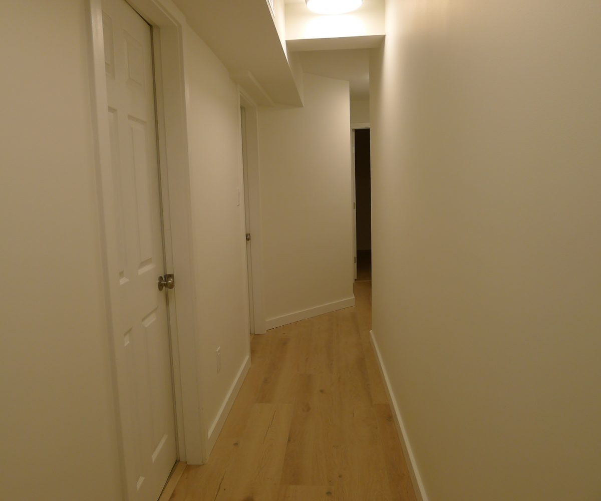 Suite - 2105 Philip Avenue, North Vancouver BC V7P 2W5