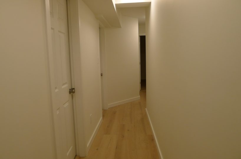 Suite - 2105 Philip Avenue, North Vancouver BC V7P 2W5
