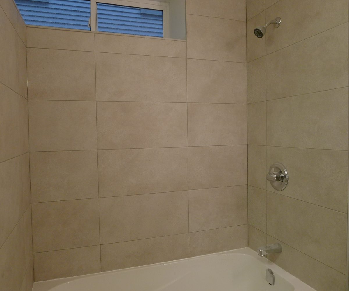 Suite - 2105 Philip Avenue, North Vancouver BC V7P 2W5