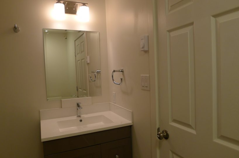 Suite - 2105 Philip Avenue, North Vancouver BC V7P 2W5
