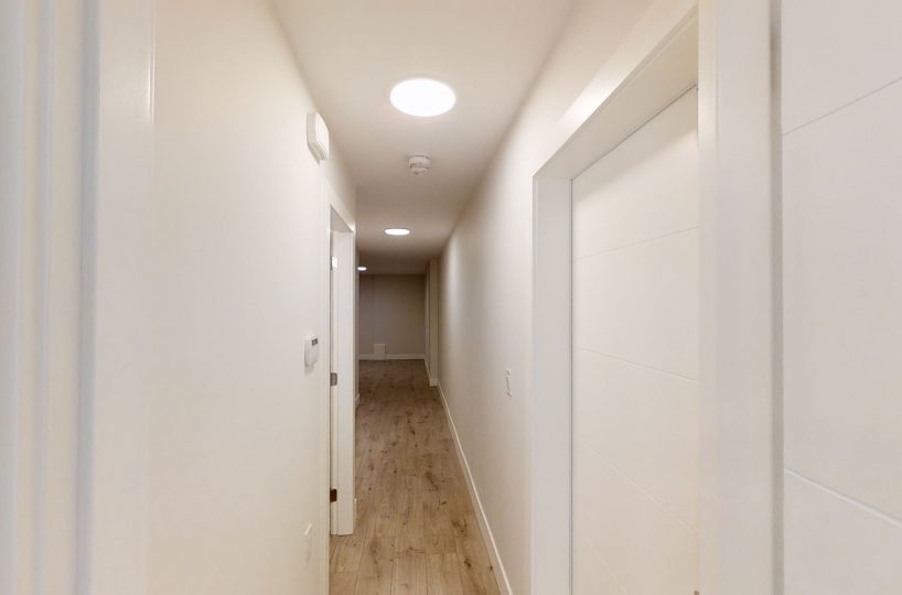 Bsmt. 4935 Cedarcrest Ave., North Vancouver, V7R 3R7