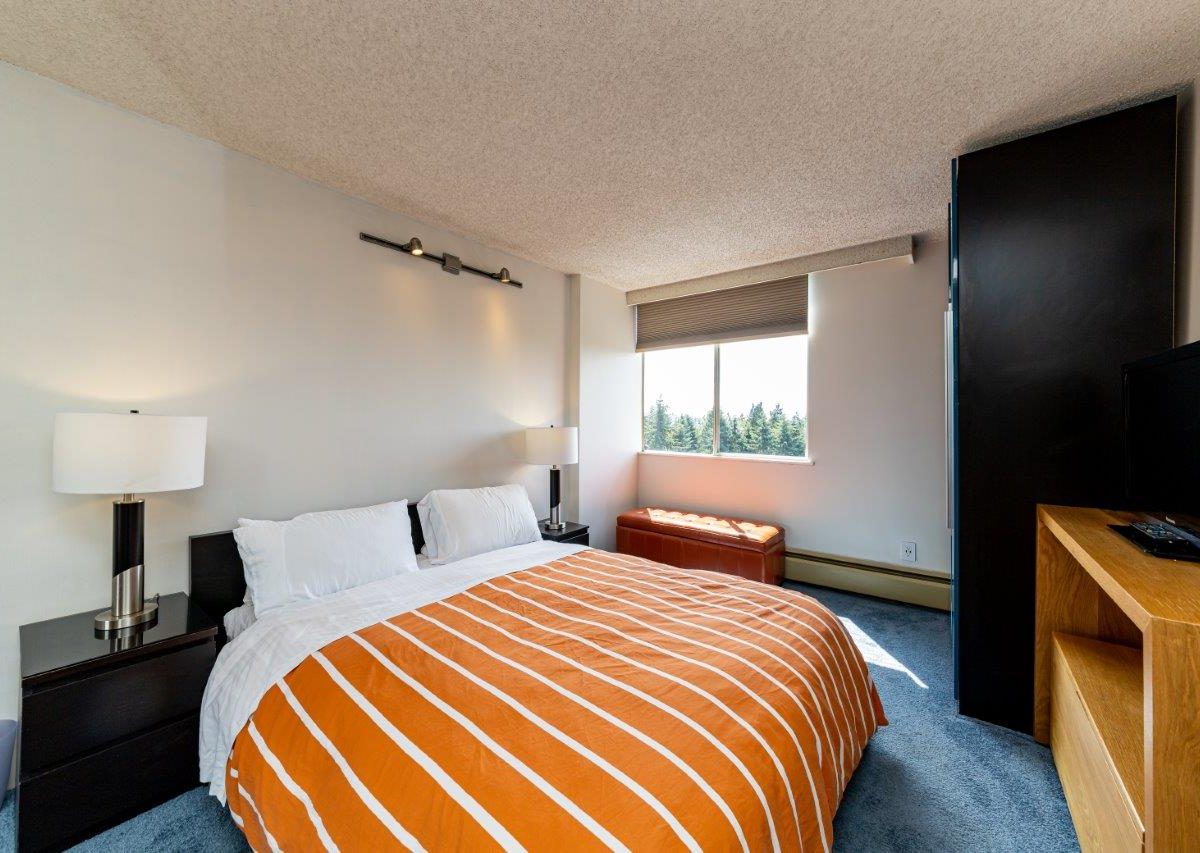 1113 - 2012 Fullerton Ave., North Vancouver, BC V7P 3E3