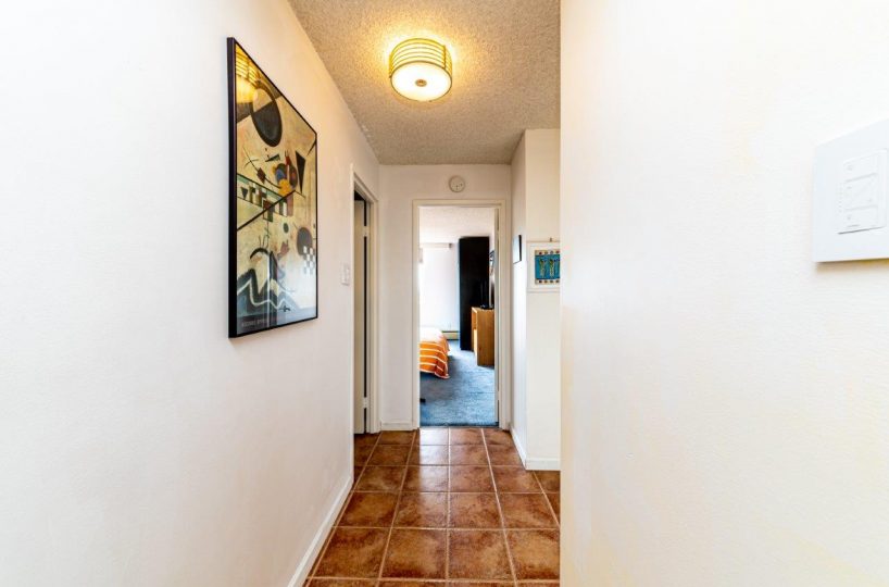 1113 - 2012 Fullerton Ave., North Vancouver, BC V7P 3E3