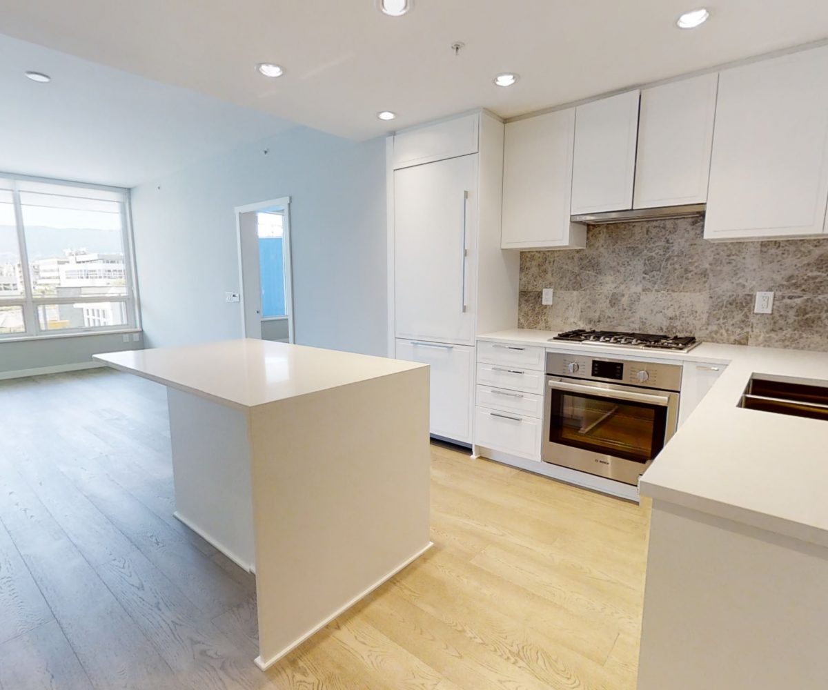 #404 - 118 Carrie Cates Court, North Vancouver BC V7M 0G6
