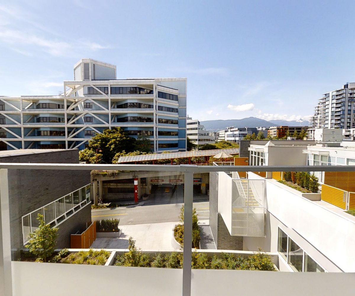 #404 - 118 Carrie Cates Court, North Vancouver BC V7M 0G6