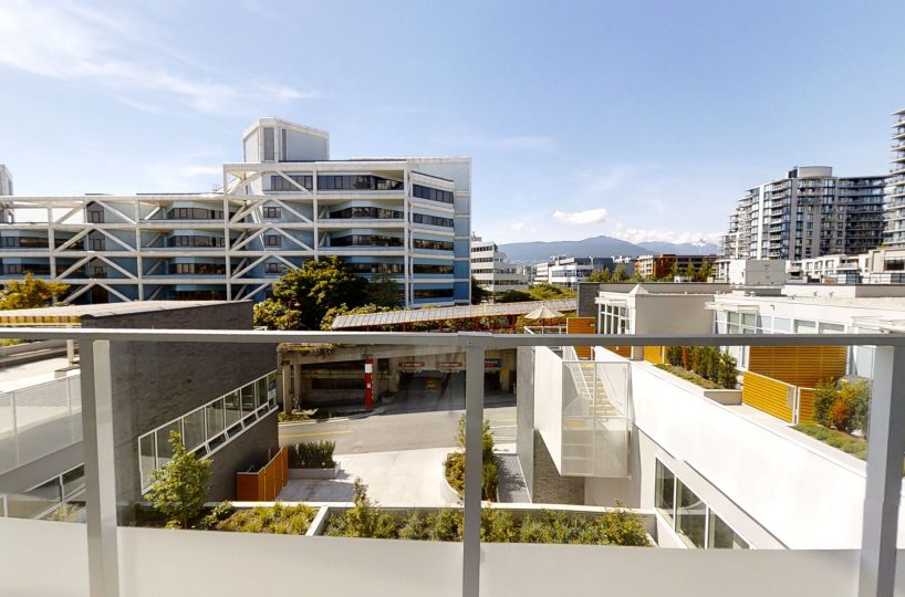 #404 - 118 Carrie Cates Court, North Vancouver BC V7M 0G6