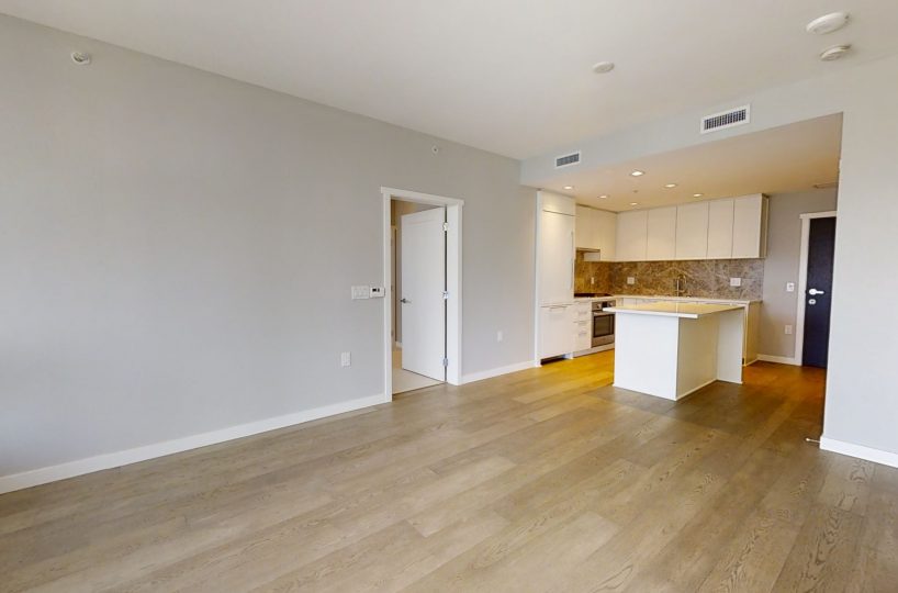 #404 - 118 Carrie Cates Court, North Vancouver BC V7M 0G6