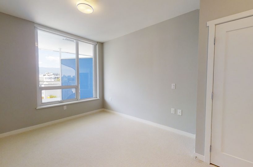 #404 - 118 Carrie Cates Court, North Vancouver BC V7M 0G6