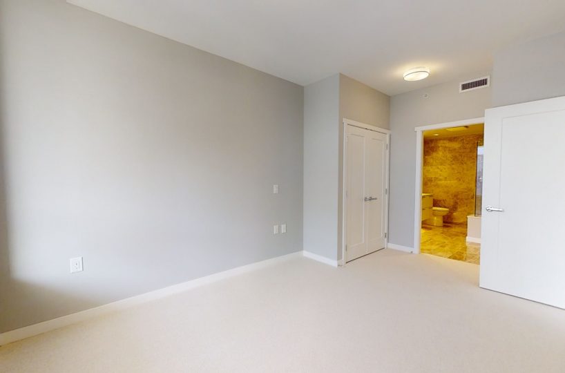 #404 - 118 Carrie Cates Court, North Vancouver BC V7M 0G6
