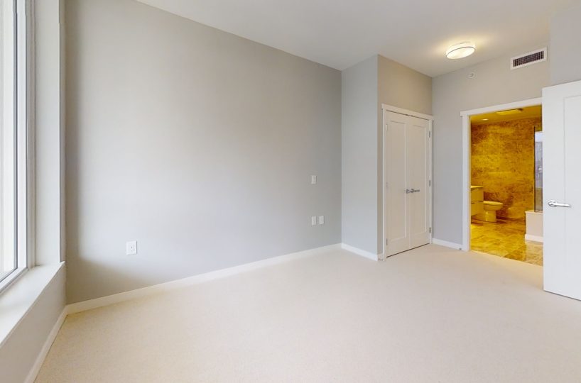 #404 - 118 Carrie Cates Court, North Vancouver BC V7M 0G6