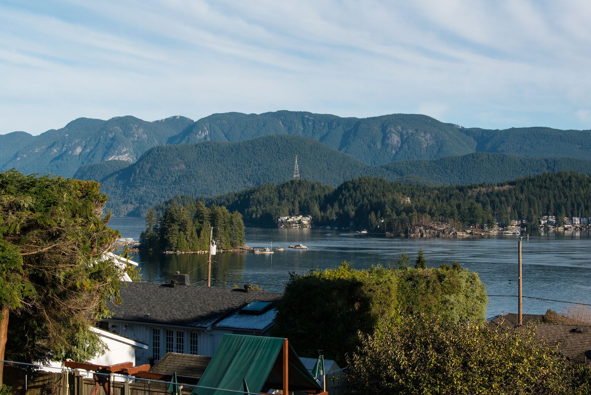 744 Roslyn Blvd, North Vancouver BC V7G 1P3 - Vista Realty - Property ...