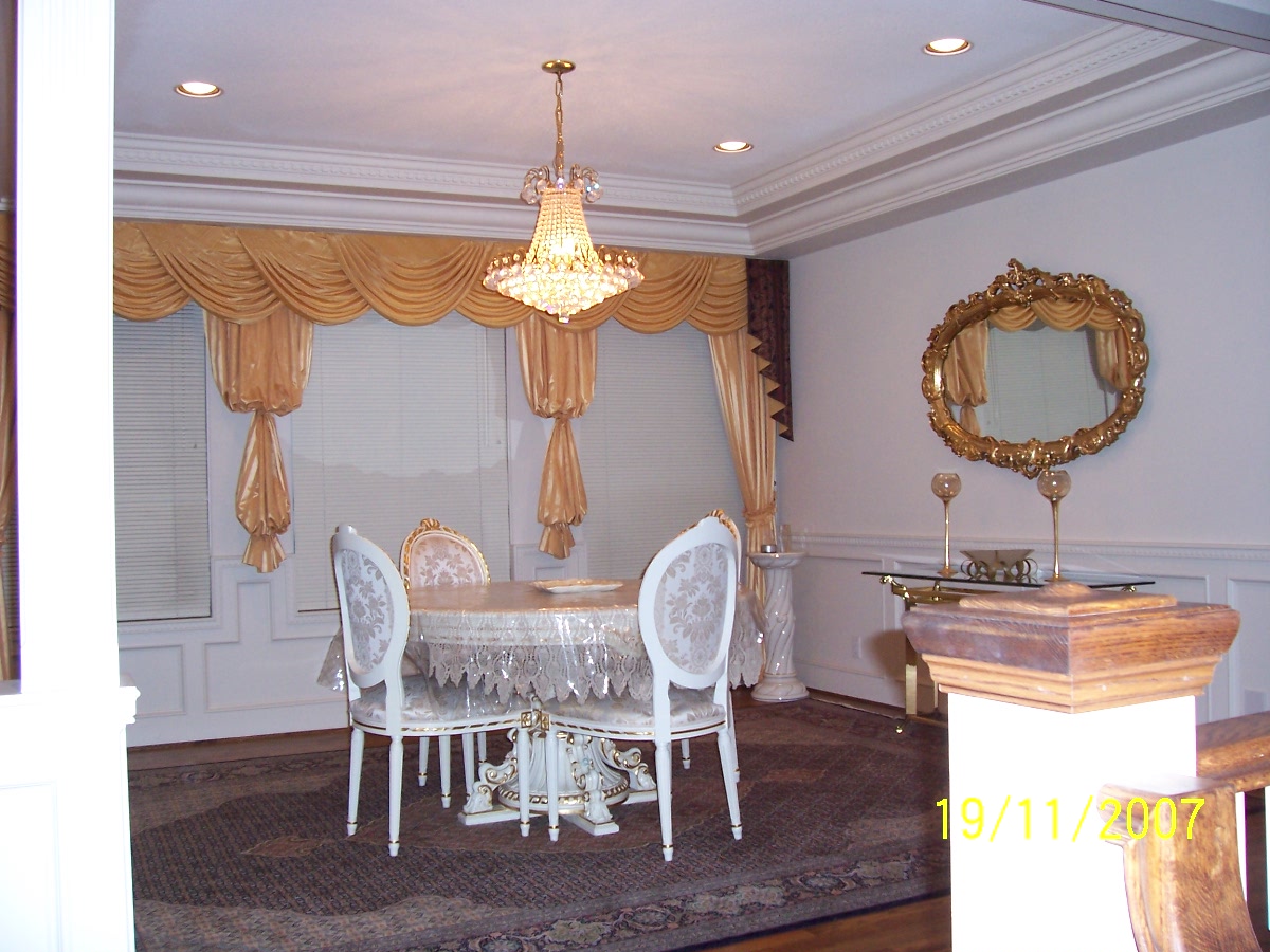 1565 Tyrol Place, West Vancouver V7S 3G5