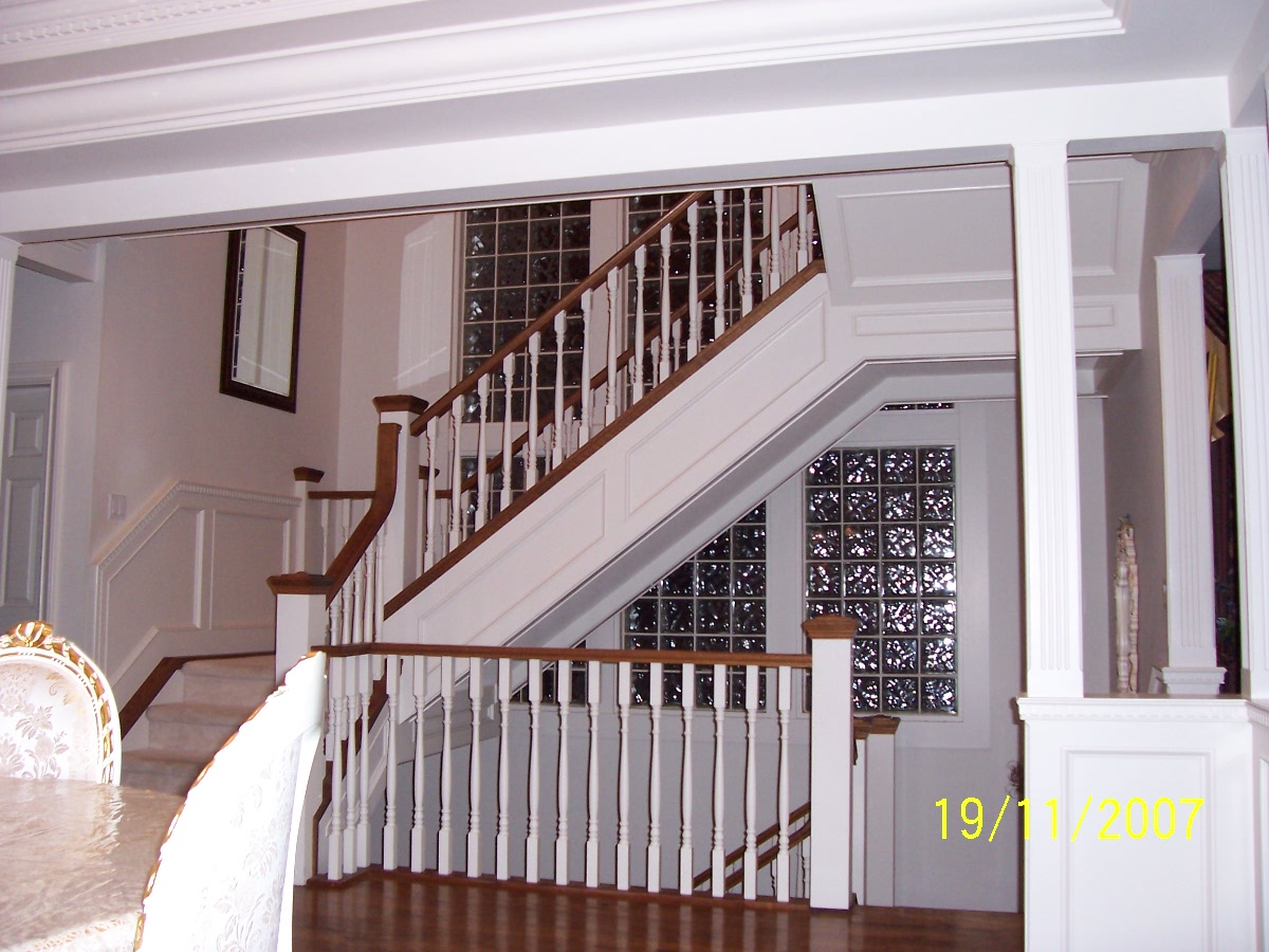 1565 Tyrol Place, West Vancouver V7S 3G5