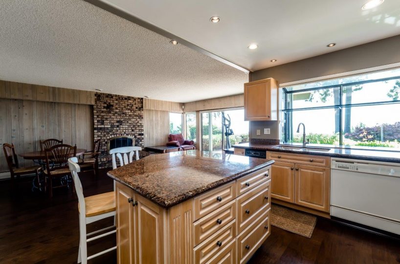 1375 Tyrol Road, West Vancouver V7S 2L5