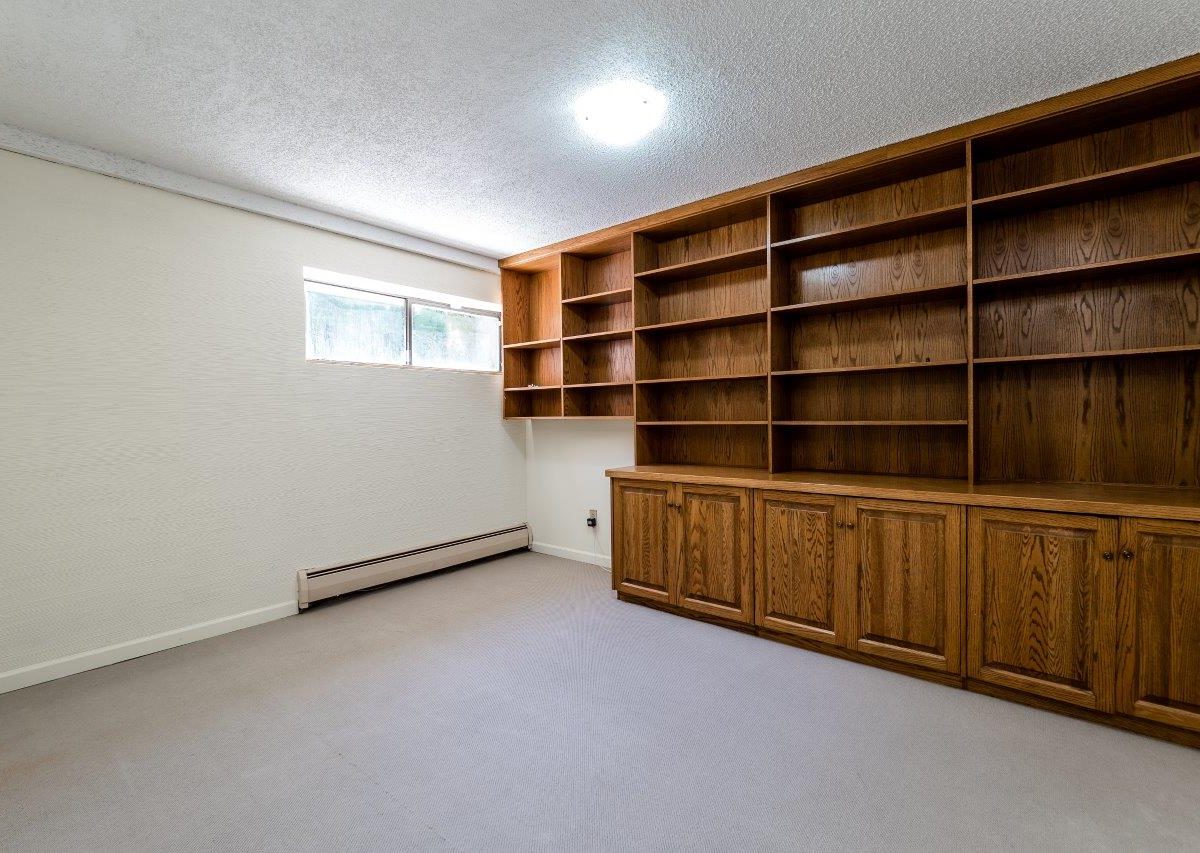 1375 Tyrol Road, West Vancouver V7S 2L5