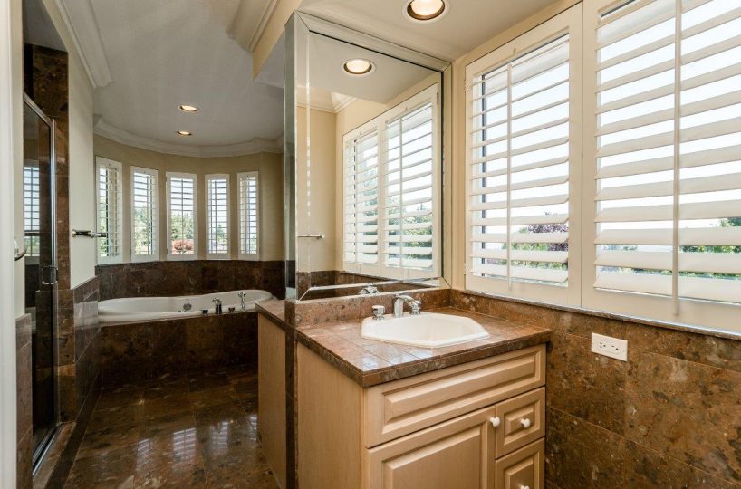 1565 Tyrol Place, West Vancouver V7S 3G5