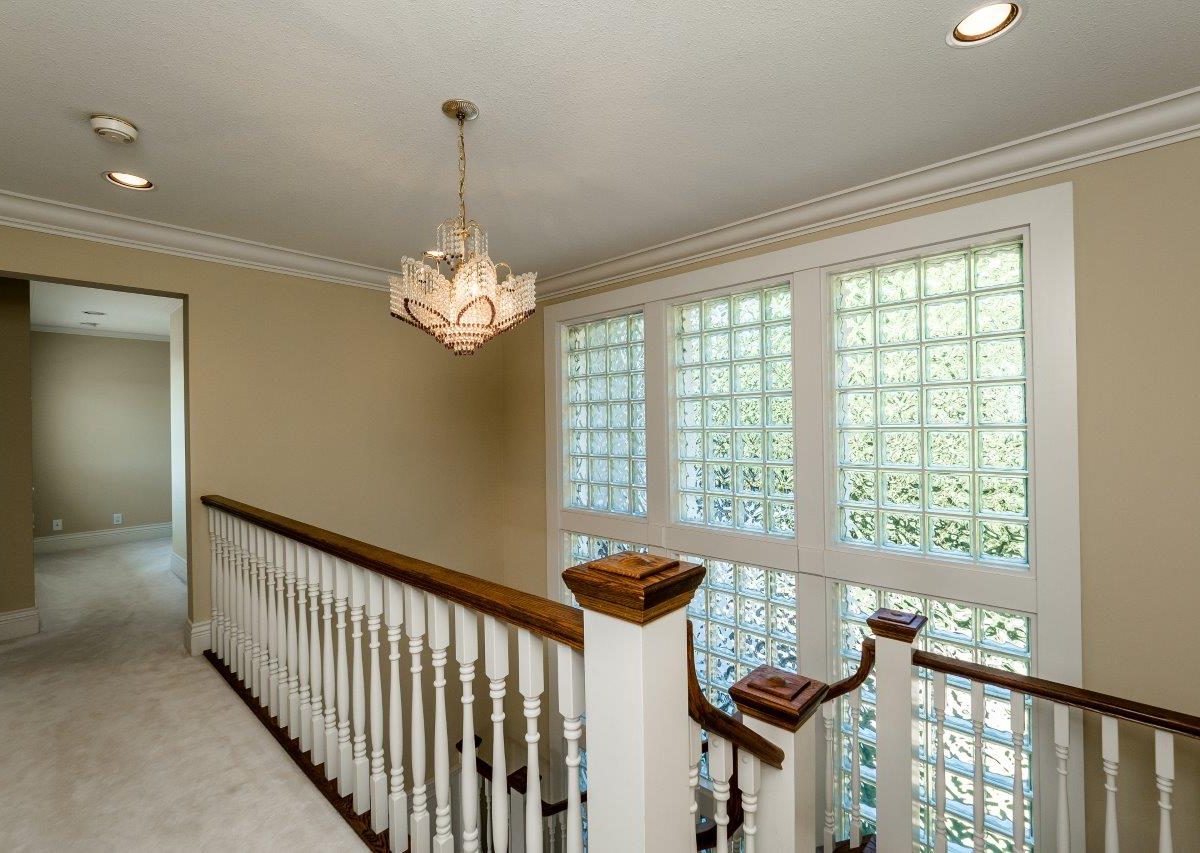 1565 Tyrol Place, West Vancouver V7S 3G5