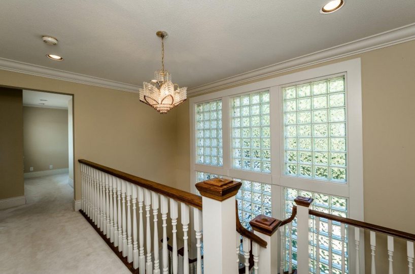 1565 Tyrol Place, West Vancouver V7S 3G5