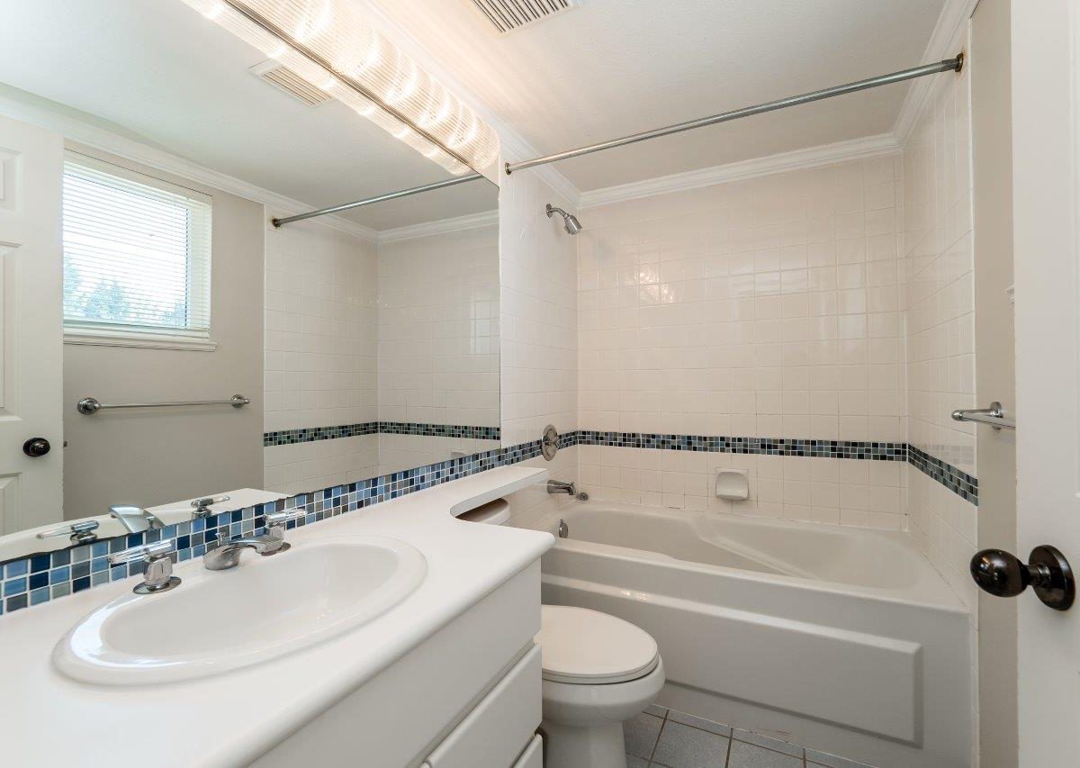 1565 Tyrol Place, West Vancouver V7S 3G5