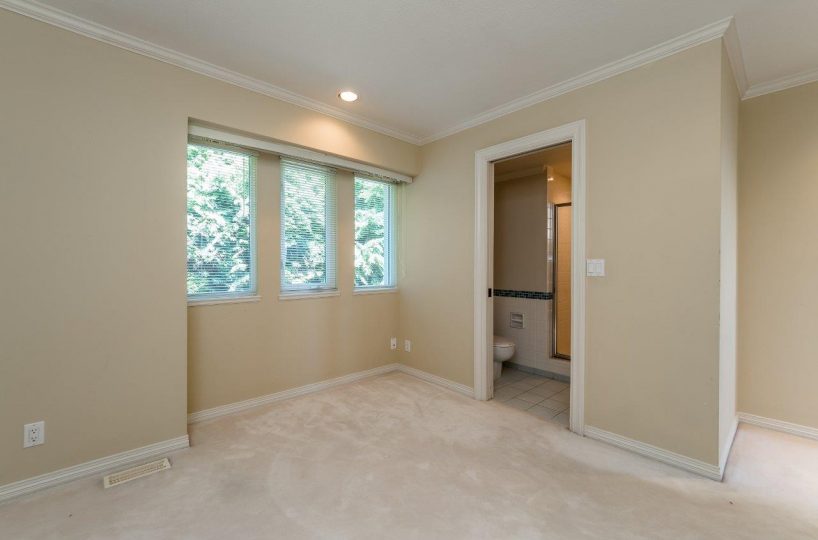 1565 Tyrol Place, West Vancouver V7S 3G5