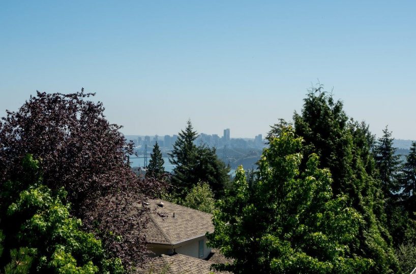 1565 Tyrol Place, West Vancouver V7S 3G5